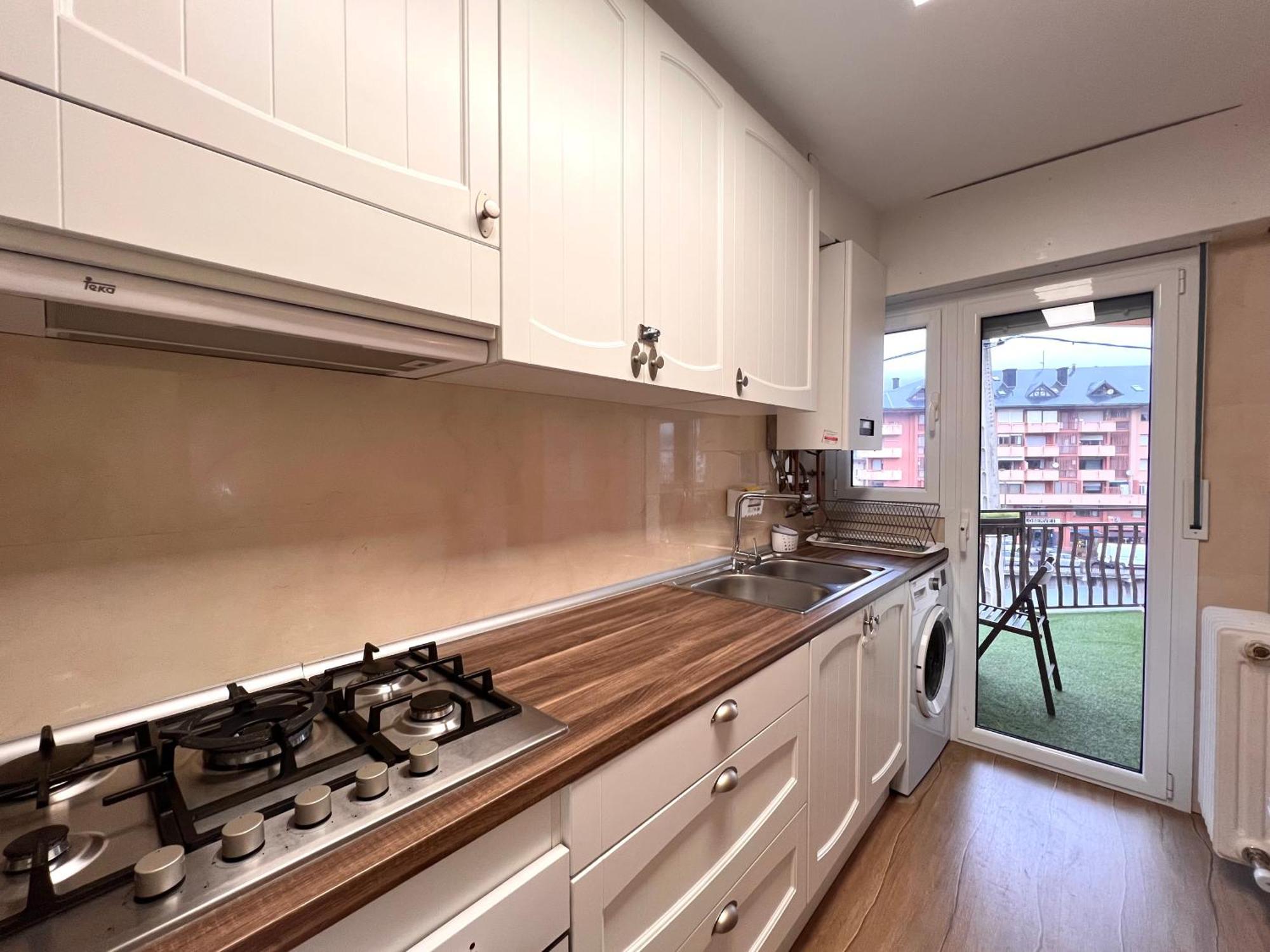 Apartament Les Vernedes - L'Amfitriona Sort Bagian luar foto